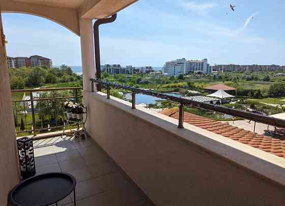 Просторная 2-х ком квартира в комфортабельном комплексе у моря, в г. Обзор (Болгария) Одеса