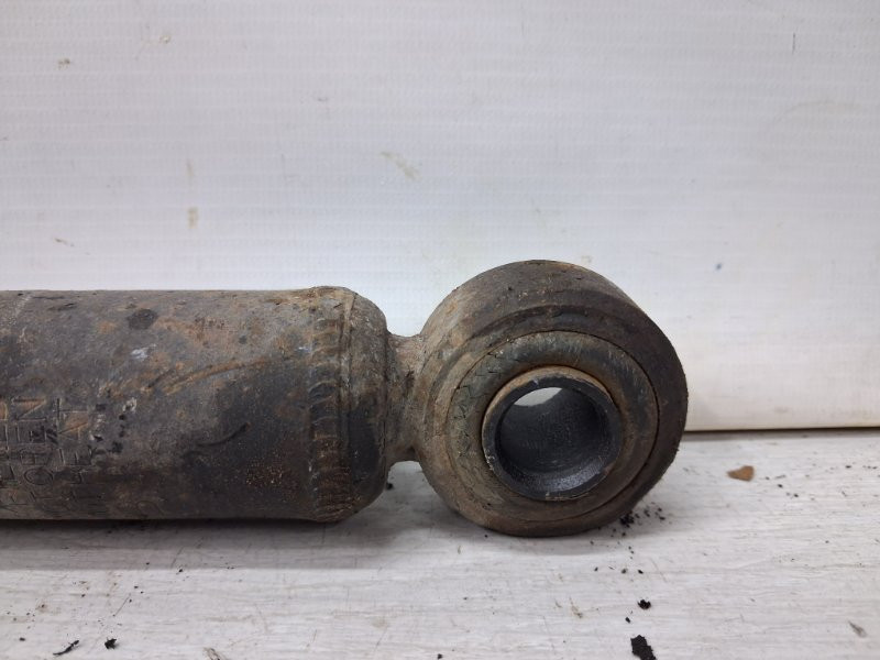 Амортизатор задний Suzuki SX4 1 2.0 БЕНЗИН J20A 2006 (б/у) Киев - изображение 2