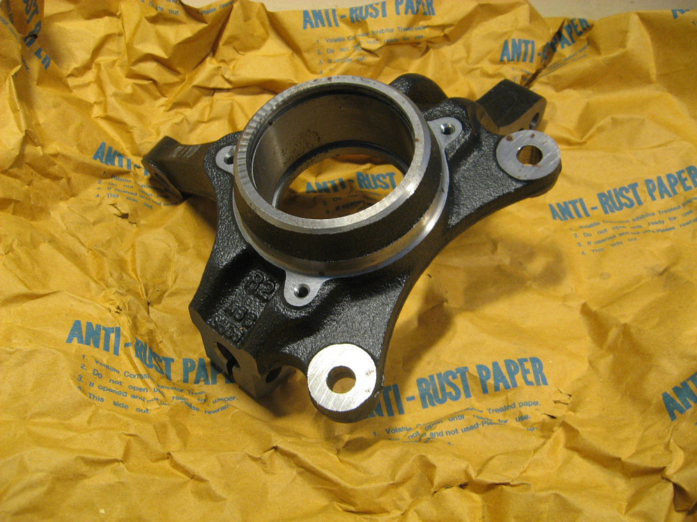 Кулак поворотный передний Nubira Днепр - изображение 1