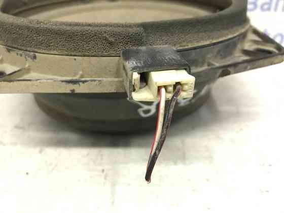 Динамик двери Mitsubishi Pajero Wagon 3 3.2 ДИЗЕЛЬ 4M41 1999 (б/у) Киев