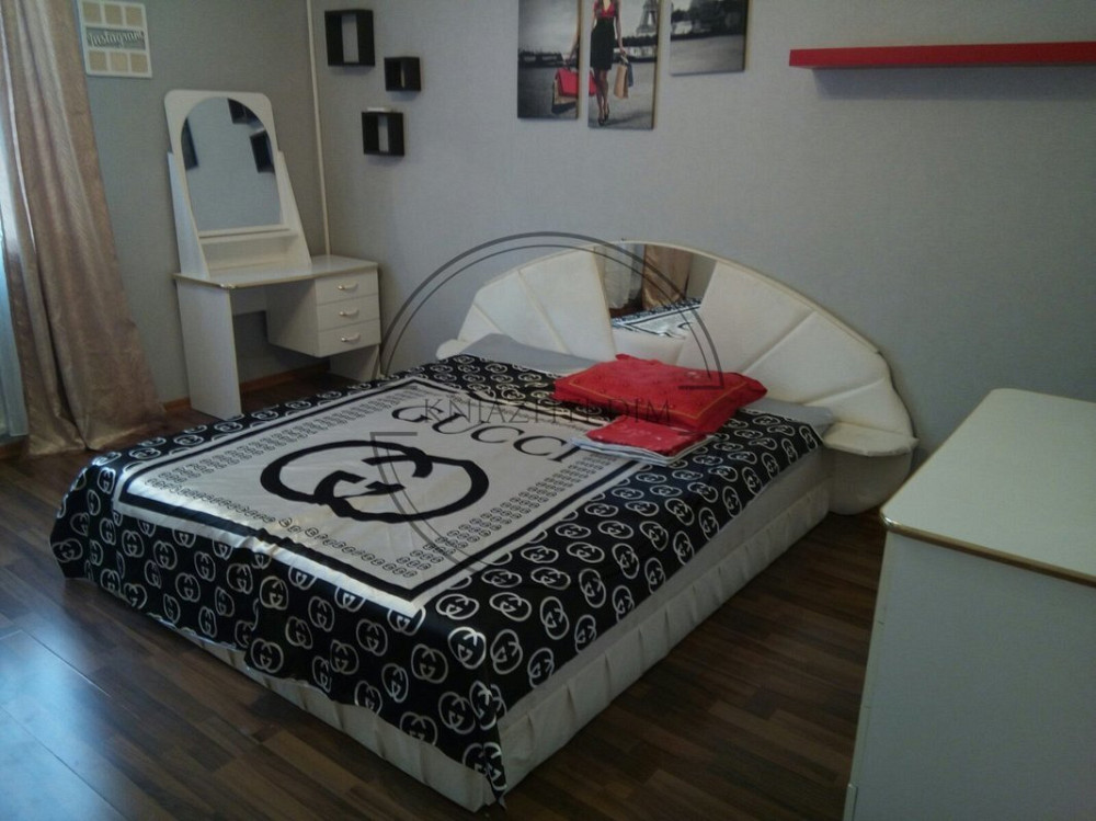 Генератор! Оренда 3-кімнатної квартири на Дніпровській набережні, метро Осокорки. № 1120841 Київ - зображення 1