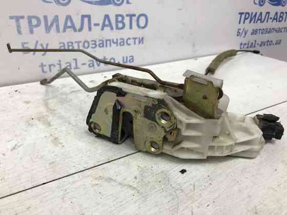 Замок двери передний правый Mitsubishi Pajero Wagon 3 3.2 ДИЗЕЛЬ 4M41 1999 (б/у) Київ