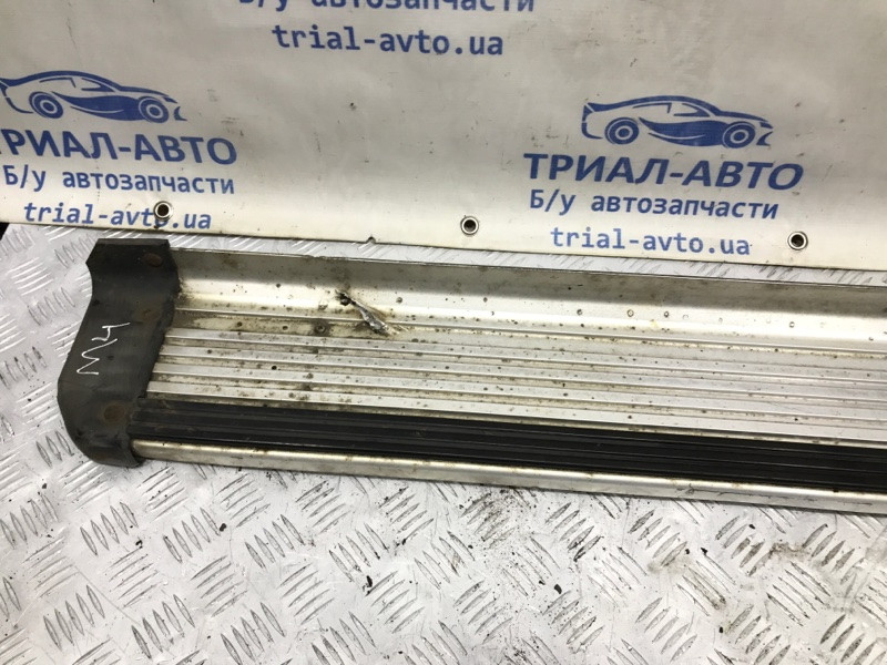 Подножка Mitsubishi Pajero Sport 1996-2008 MR784435 (Арт. 34138) Киев - изображение 2