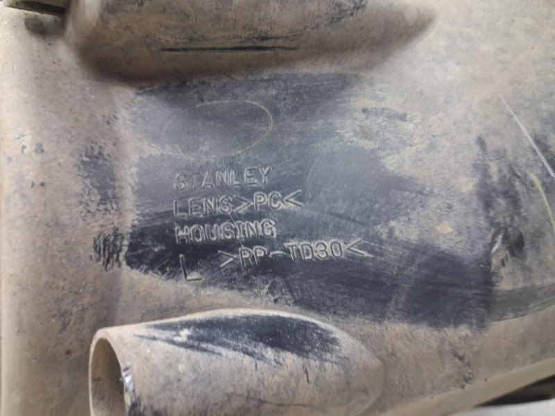 Фара левая галоген Mitsubishi L200 KB 2.5 DIESEL 4D56 2006 (б/у) Київ - зображення 9