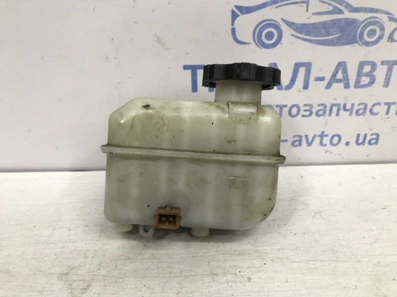 Бачок главного тормозного цилиндра SsangYong Kyron DJ 2.0 DIESEL D20DT 2005 (б/у) Киев - изображение 1