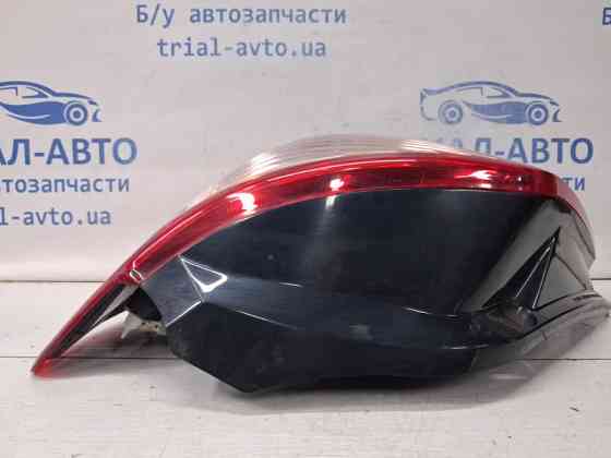 Фонарь задний внешний правый Mitsubishi Outlander CU 2.4 БЕНЗИН 4G69 2003 (б/у) Киев