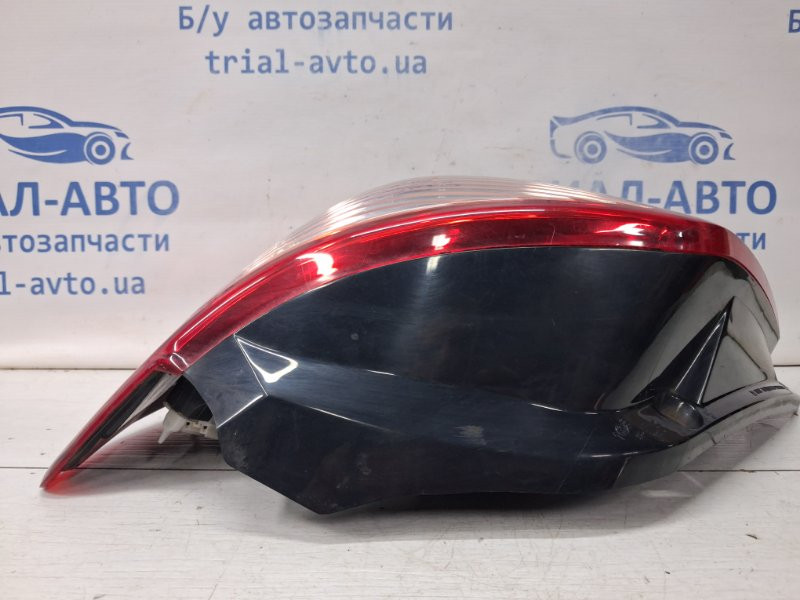 Фонарь задний внешний правый Mitsubishi Outlander CU 2.4 БЕНЗИН 4G69 2003 (б/у) Киев - изображение 6