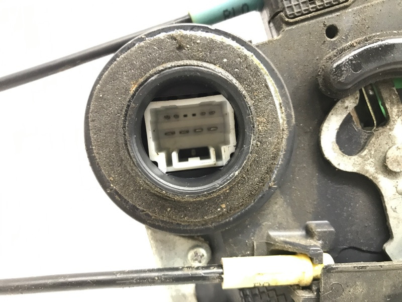 Замок двери задний левый Suzuki Grand Vitara JT 2.4 БЕНЗИН J24B 2005 (б/у) Киев - изображение 5