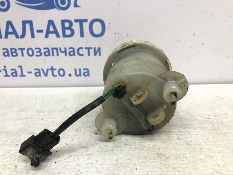 Бачок главного тормозного цилиндра Mitsubishi Pajero Sport K9 2.5 DIESEL 4D56 1996 (б/у) Киев - изображение 4