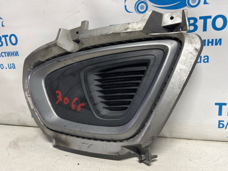 Решетка противотуманки левая Kia Sorento UM 2.4 БЕНЗИН G4KJ 2014 (б/у) Киев - изображение 2