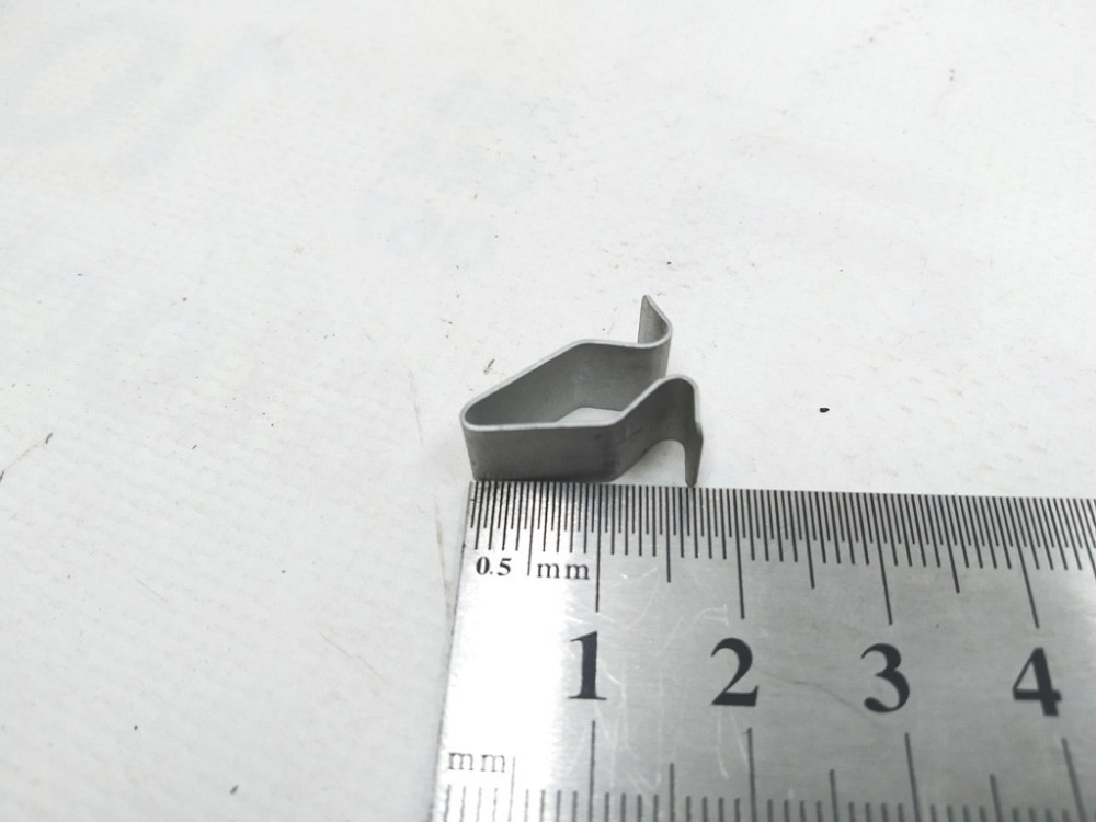 Клипса облицовки двери задней 4.8x15 HOLE,6.5x15 Tesla model X 1062986-00-A Київ - зображення 1