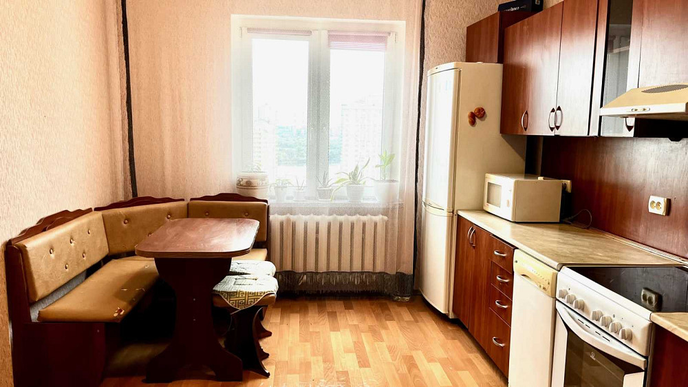 долгосрочная аренда 1-к квартира Киев, Дарницкий, 9000 грн./мес. Киев - изображение 1