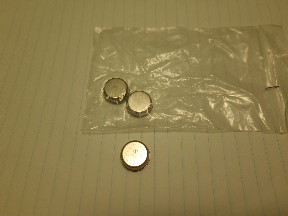 Микросхемы ISD1416P звуковые , DS1963S ключи , кварцы , переключатели Київ - зображення 9