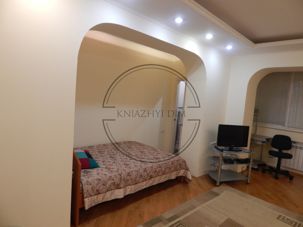 Оренда 1 кім. кварт. на Виноградному пер. Липки.Маріїнський парк ст. м. Арсенальна Код № 117837 Київ - зображення 2