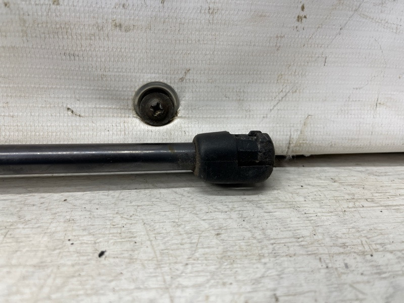 Амортизатор крышки багажника Hyundai Santa fe CM 2.2 DIESEL D4HB 2005 (б/у) Киев - изображение 2