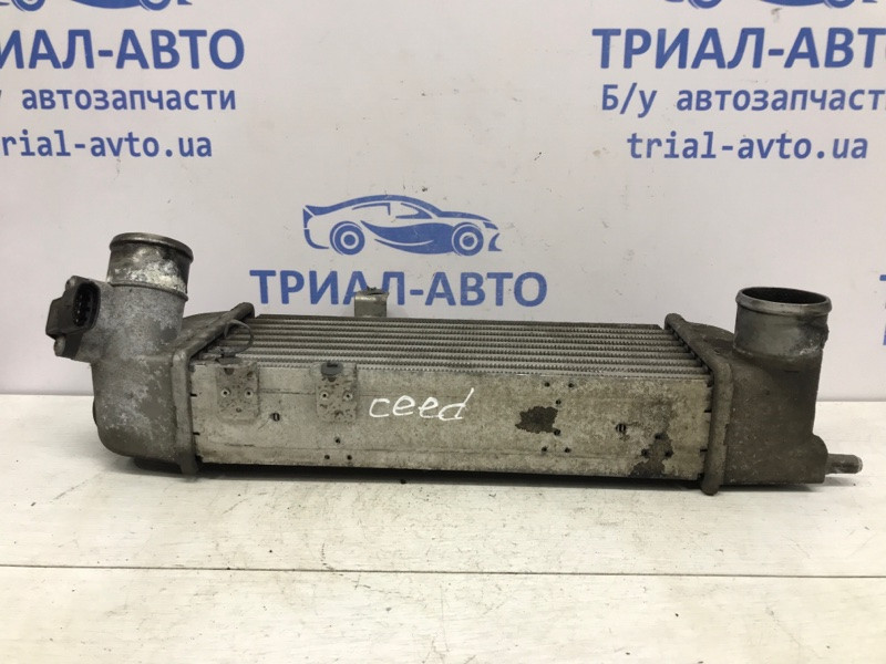 Радиатор интеркуллера Kia Ceed ED 1.6 DIESEL D4FB 2006 (б/у) Киев - изображение 5