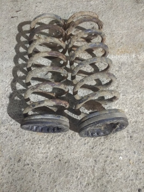 Пружина задня Форд Мондео 3 універсал 1152928 Ford оригінал Винница - изображение 1