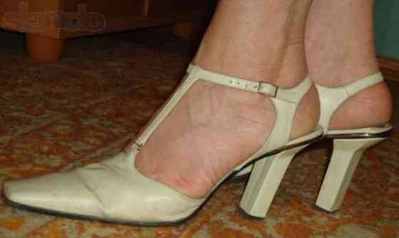 Туфли-босоножки (открытые туфли) р. 39-40 Київ