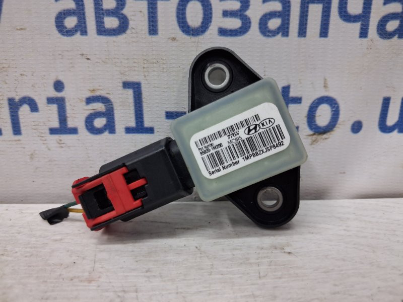 Датчик удара (AIRBAG) Hyundai Sonata YF 2.4 БЕНЗИН G4KJ 2010 (б/у) Київ - зображення 1