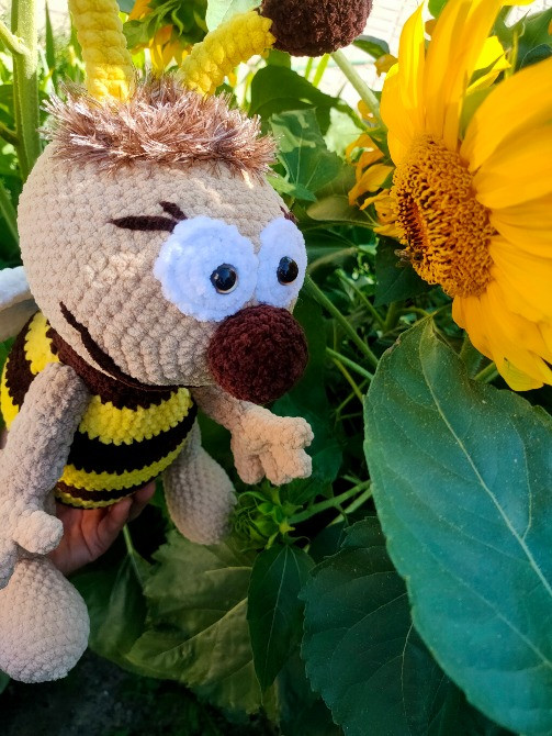 Іграшка м'яка дитяча в'язана 45 см Бджілка з чубчиком ручная работа handmade Нововолинськ - зображення 4