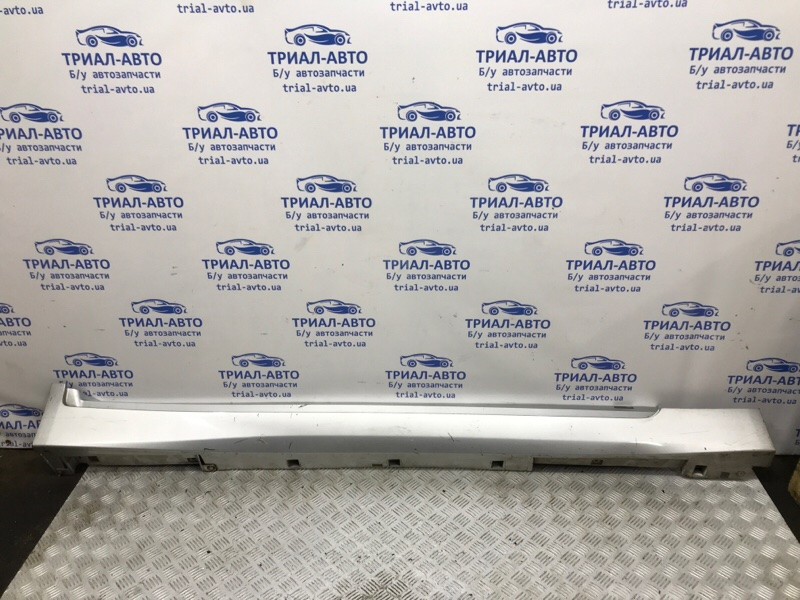 Накладка порога внешняя левая Infiniti Q50 V37 2.2 DIESEL OM651 2013 (б/у) Киев - изображение 1