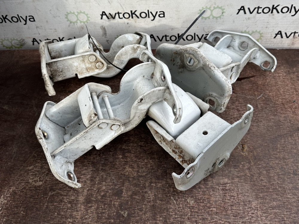 Петля задней двери Renault Trafic III 2014-2021 Ковель - изображение 2