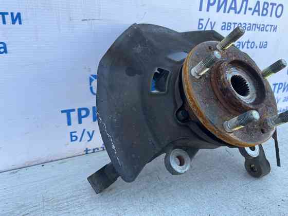 Кулак поворотный правый со ступицей Hyundai Sonata YF 2.4 БЕНЗИН G4KJ 2010 (б/у) Київ