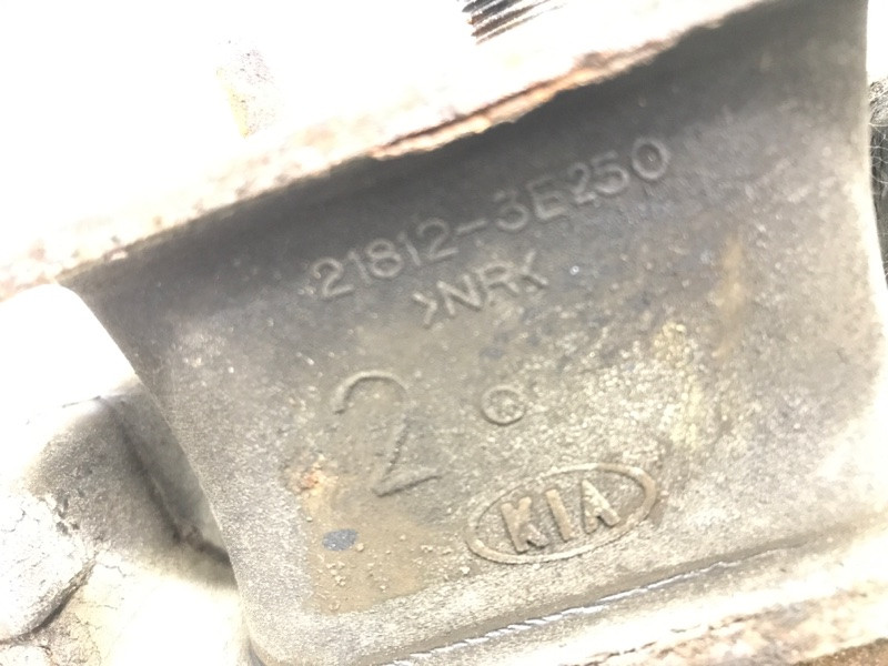 Подушка ДВС Kia Sorento BL 2.5 DIESEL D4CB 2002 (б/у) Киев - изображение 4