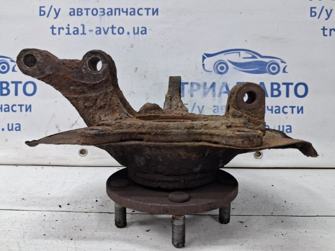Кулак поворотный правый со ступицей Mitsubishi Lancer 10 1.5 БЕНЗИН 4A91 2007 (б/у) Київ - зображення 2