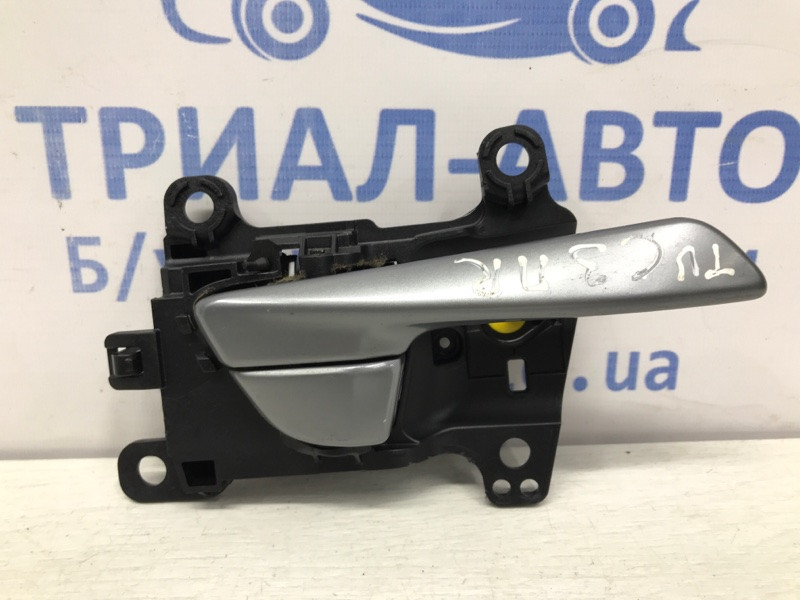 Ручка двери внутреняя передняя правая Hyundai Tucson TL 1.7 DIESEL D4FD 2015 (б/у) Київ - зображення 1