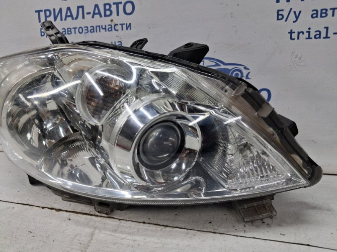 Фара правая галоген Toyota Auris E150 1.6 БЕНЗИН 1ZRFAE 2006 (б/у) Киев - изображение 2