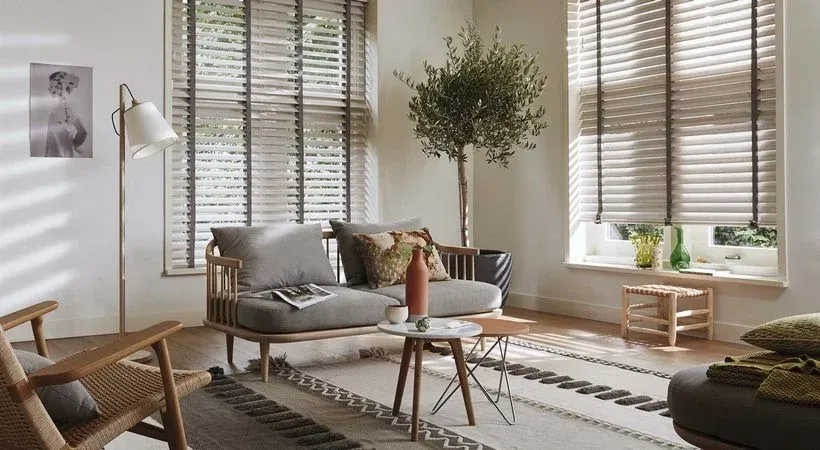 Двері секційні гаражні,ролети,автоматика до воріт,шлагбауми,маркізи,жалюзі Львів - зображення 6