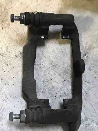 Бу скоба суппорта переднего Renault Laguna 1, 7701035895 Кропивницький