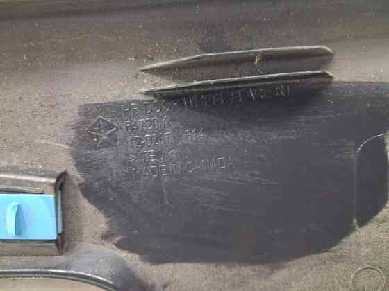 Накладка двери Jeep Cherokee KL 2.4 БЕНЗИН ED6 2013 задн. прав. (б/у) Киев