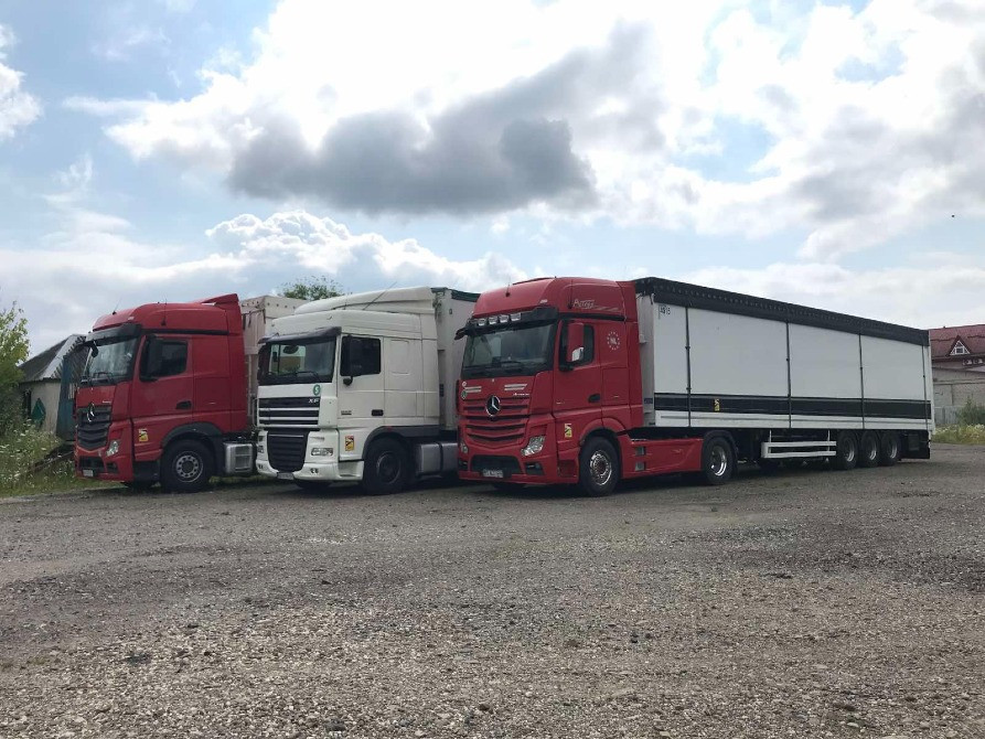 послуги міжнародних перевезень автотранспортом цільнометами та самоскидами Луцьк - зображення 1