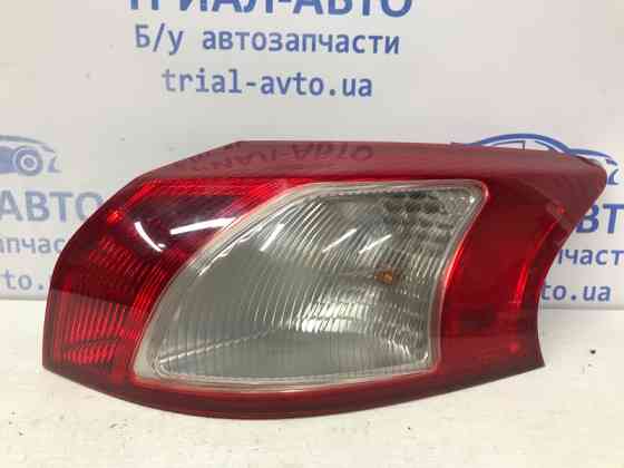 Фонарь задний внешний правый Mitsubishi Lancer 10 1.5 БЕНЗИН 4A91 2007 (б/у) Киев