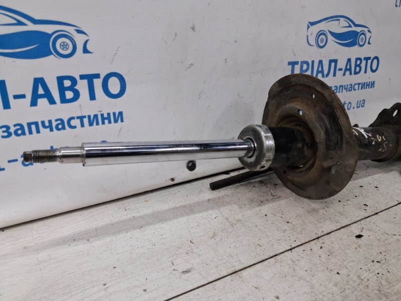 Амортизатор передний правый Hyundai Santa fe DM 2.2 DIESEL D4HB 2012 (б/у) Киев - изображение 2