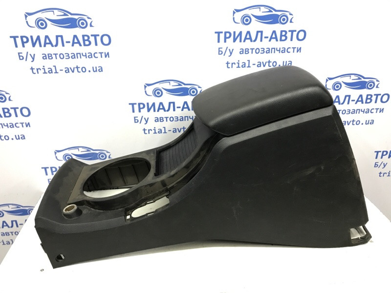 Подлокотник SsangYong Kyron 2005-2016 7790032103LAM (Арт. 49499) Киев - изображение 1