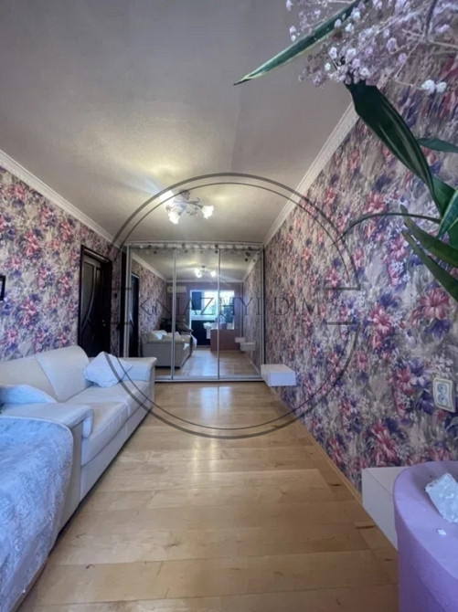 Продаж 2-х к.кв. по вул. Здолбунівській , метро Осокорки в Дарницькому р-ні. Код об'єкту №:21144740 Киев - изображение 2