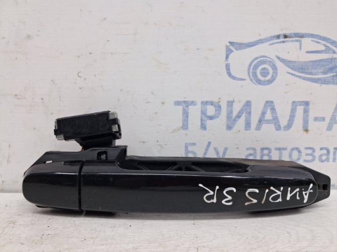 Ручка двери внешняя задняя правая Toyota Auris E150 1.6 БЕНЗИН 1ZRFAE 2006 (б/у) Київ - зображення 1