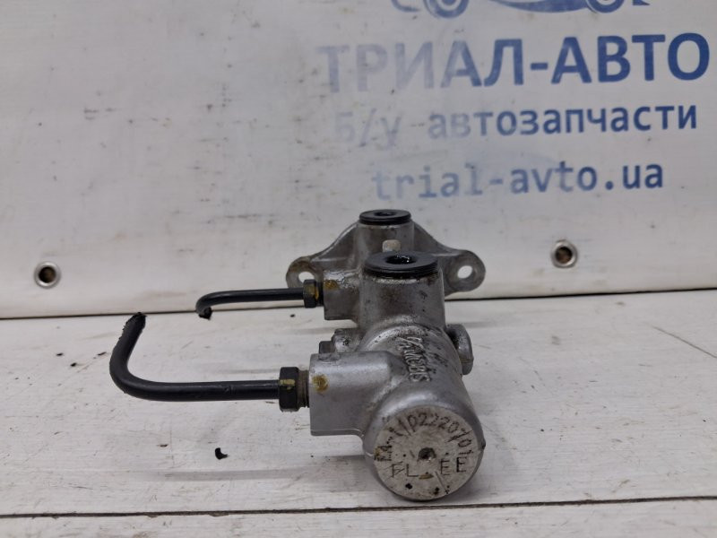 Тормозной цилиндр главный Kia Ceed ED 1.6 DIESEL D4FB 2006 (б/у) Киев - изображение 4