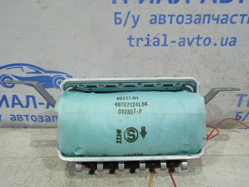 Подушка безопасности в торпеду Toyota Avensis T25 1.8 БЕНЗИН 1ZZFE 2002 (б/у) Киев - изображение 1