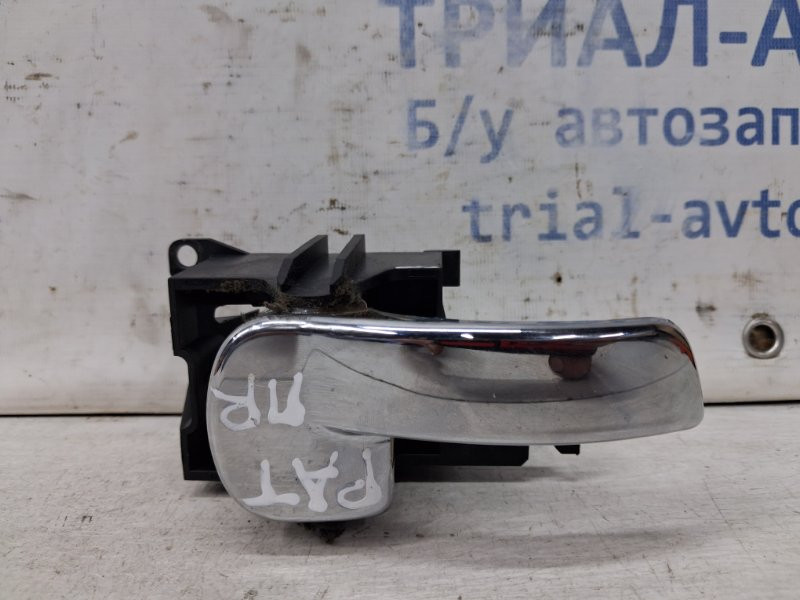 Ручка двери внутренняя правая Nissan Pathfinder R51 2.5 DIESEL YD25DDTI 2004 (б/у) Киев - изображение 1