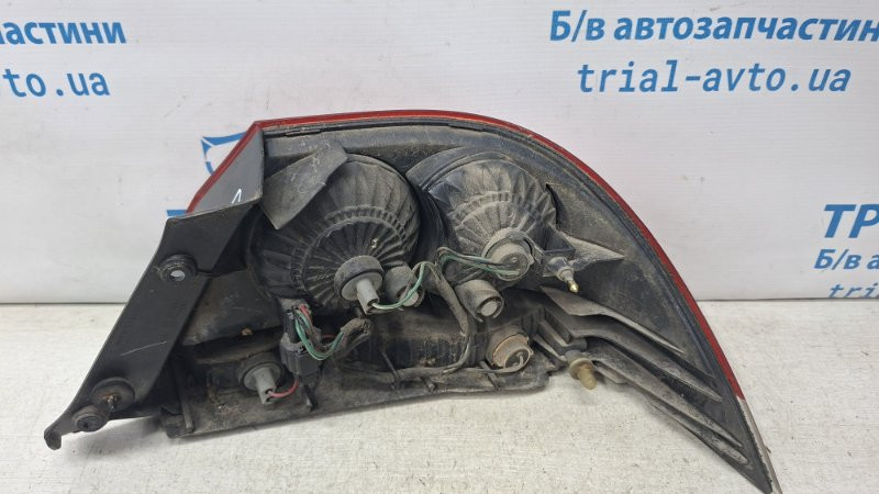 Фонарь задний внешний левый Mitsubishi Lancer 9 1.6 БЕНЗИН 4G18 2003 (б/у) Киев - изображение 6