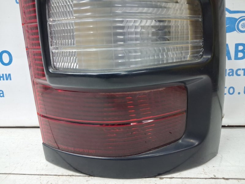 Фонарь задний внешний правый Mitsubishi Pajero Wagon 3 3.2 ДИЗЕЛЬ 4M41 1999 (б/у) Киев - изображение 3