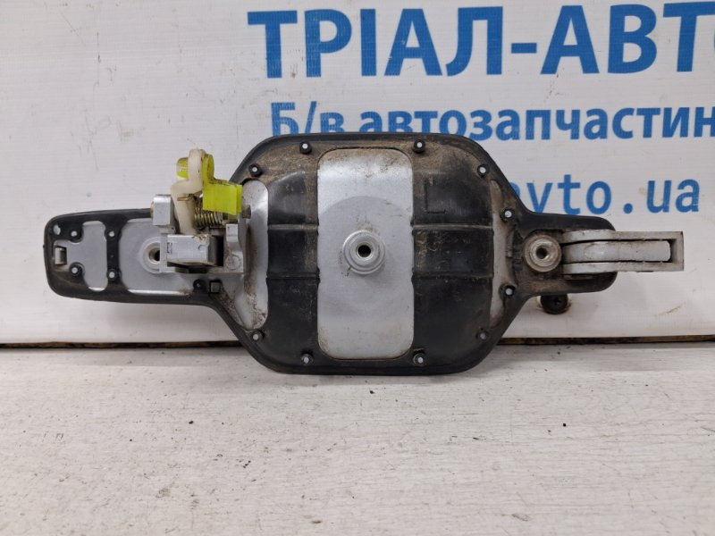 Ручка двери внешняя задняя левая Mitsubishi Pajero Wagon 3 3.2 ДИЗЕЛЬ 4M41 1999 (б/у) Київ - зображення 3