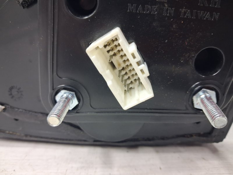 Зеркало правое Hyundai Santa fe DM 2.4 БЕНЗИН G4KJ 2012 (б/у) Киев - изображение 8