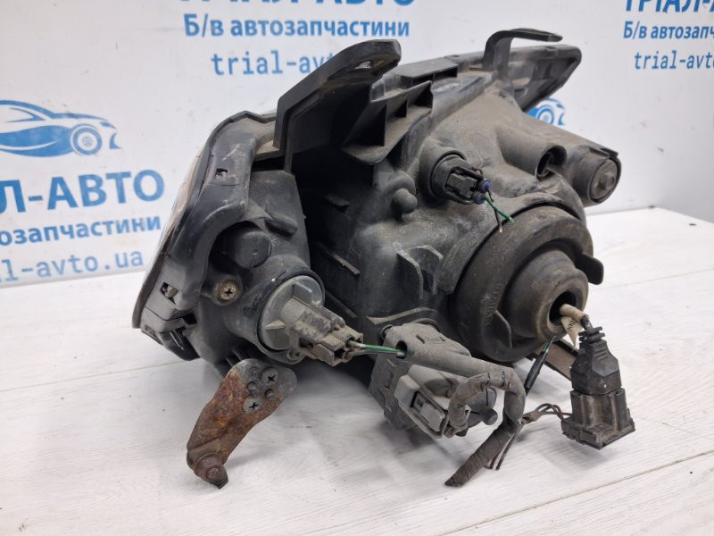 Фара левая Mitsubishi L200 KB 2.5 ДИЗЕЛЬ 4D56U 2006 (б/у) Киев - изображение 5