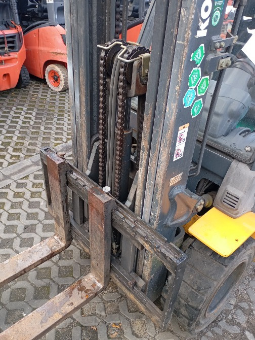 Вилковий дизельний навантажувач KOMATSU FD30T 4.3м малий пробіг Луцьк - зображення 2