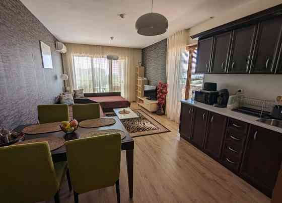 Просторная 2-х ком квартира в комфортабельном комплексе у моря, в г. Обзор (Болгария) Одеса